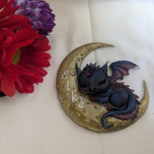 schlafender Mond Drache